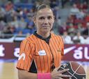 Esperanza Mendoza, la tercera árbitra en la Liga Endesa