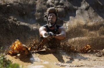 Barro y obstáculos en la Tough Mudder