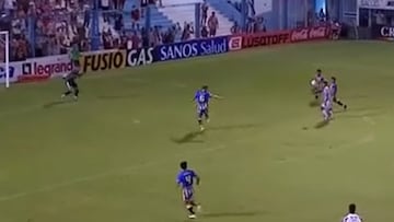 Si Nico Guerra hacía este golazo, se consagraba en Argentina: ¡qué control!