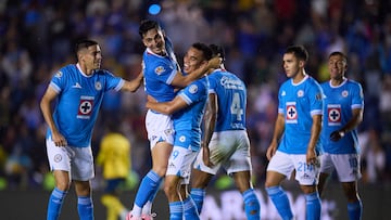 during the 6th round match between Cruz Azul and America as part of the Liga BBVA MX, Torneo Apertura 2024 at Ciudad de los Deportes Stadium on August 31, 2024 in Mexico City, Mexico.