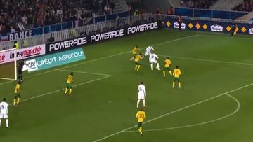 El gol fue una locura, pero si mete esto se para el mundo: ojo a lo de Mbappé en el área