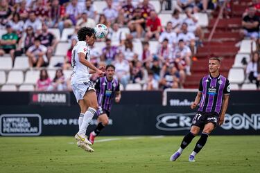 El central poco a poco está cobrando importancia. Importante en una victoria ante uno de los gallitos de la categoría. El Valladolid no consiguió superar el muro defensivo liderado por Vallejo.