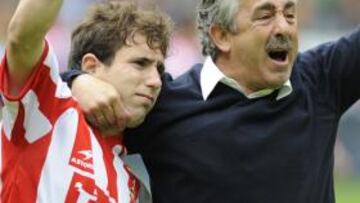 <b>SPORTING 2 - MÁLAGA 1.</b> El Sporting de Gijón contó con la suerte que le ha faltado en otros encuentros y sale de puestos de descenso gracias a los goles de Gerard y Rosario en propia puerta.