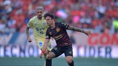  (L-R), Diego Valdes of America and Joaquin Montecinos of Tijuana during the game Tijuana vs America, corresponding Round 04 the Torneo Apertura 2022 of the Liga BBVA MX at Caliente Stadium, on July 23, 2022.

<br><br>

(I-D), Diego Valdes de America y Joaquin Montecinos de Tijuana durante el partido Tijuana vs America, correspondiente a la Jornada 04 del Torneo Apertura 2022 de la Liga BBVA MX en el Estadio Caliente, el 23 de julio de 2022.