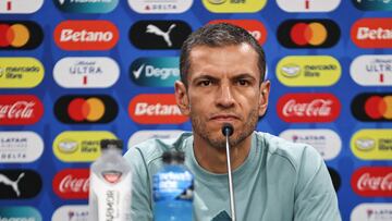 GLENDALE, ARIZONA - JUNE 29: Head coach Jaime Lozano of Mexico speaks during a press conference ahead of their match against Ecuador as part of CONMEBOL Copa America USA 2024 at State Farm Stadium on June 29, 2024 in Glendale, Arizona.   Omar Vega/Getty Images/AFP (Photo by Omar Vega / GETTY IMAGES NORTH AMERICA / Getty Images via AFP)