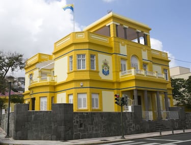 Las Palmas completa la mudanza