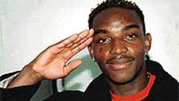 <B>MOLESTO</B>. Benni McCarthy no está satisfecho por la falta de oportunidades que están teniendo en lo que llevamos de temporada.