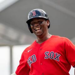 Reporte: Rafael Devers y Xander Bogaerts rechazan extensión con Red Sox