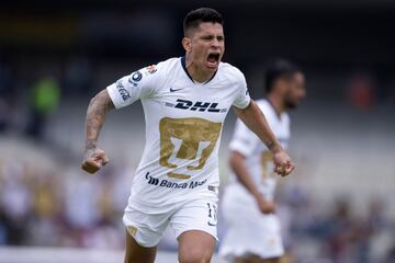 Hace unos años, el paraguayo fue considerado como uno de los futbolistas más rápidos del planeta. En el FIFA 19 es el segundo más rápido de la Liga MX con 93 de aceleración y 92 en velocidad de sprint.