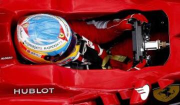 Fernando Alonso en su monoplaza.
