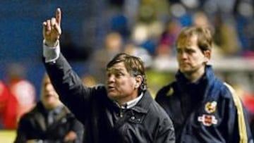 <b>REENCUENTRO. </b>José Antonio Camacho regresa al Sánchez Pizjuán 12 años después de su marcha.