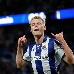 Aprobados y suspensos de la Real: Sergio Gómez se doctora, Oskarsson ya golea