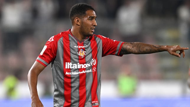 Oficial: Pickel firma por una temporada más otra opcional