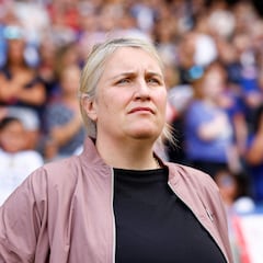 Emma Hayes debuta con contundente victoria en el banquillo del USWNT