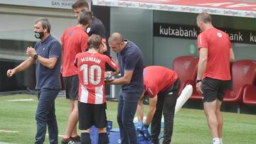 Garitano con Muniain ante el Mallorca.