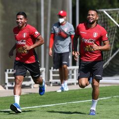 Perú ya entrena en Barcelona
