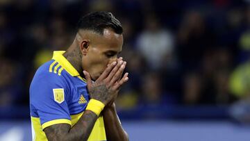 Boca Juniors' Colombian forward Sebastian Villa gestures after missing a chance of goal against Belgrano during the Argentine Professional Football League Tournament 2023 match at La Bombonera stadium in Buenos Aires, on May 14, 2023. Villa is facing trial after being accused of assaulting his ex-partner Daniela Cort�s though he stated he was innocent and that he had been the victim of assault by the complainant, while testifying at another hearing in Buenos Aires earlier this week. (Photo by ALEJANDRO PAGNI / AFP)