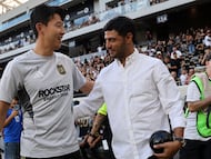 El ex delantero mexicano vuelve a LAFC como copropietario del equipo tras la salida de Joe Tsai, quien vendió el 6% de su participación accionaria en el club argelino.