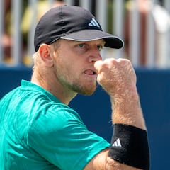 Davidovich está en octavos tras ganar a Mensik