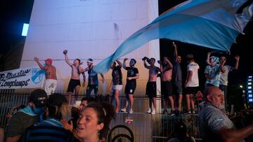 Alerta amarilla en los hospitales de Buenos Aires por la despedida sin seguridad a Maradona