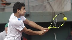 Christian Garín sufre dura caída en su estreno en Marruecos