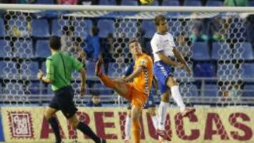 Tenerife y Alavés empatan un partido intenso hasta el final