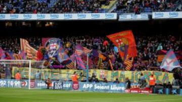 GRITOS DESDE LA GRADA SUR. En la Grada Sur del Camp Nou se colocan algunas peñas aisladas pero no hay grada de animación como tal. La desaconsejaron los Mossos. Allí fue donde el informador de la LFP localizó los gritos contra el Espanyol. Entre ellos, el “periquitos bastardos”.