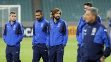 La selección italiana, en Baku, con Pirlo a la cabeza aunque no jugará.