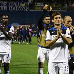 Con Duván, Atalanta cae goleado en su debut en Champions