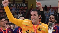 Aitor Egurrola renueva una temporada más con el Barça