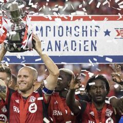 Toronto FC vence a los Whitecaps y es tricampeón en Canadá