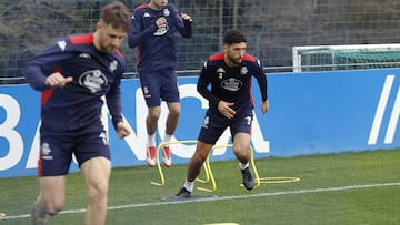 Zakaria Eddahchouri será la amenaza ofensiva del Deportivo ante el Huesca.