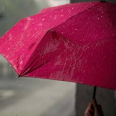 ¿Qué hacer para no mojarte? Accesorios para la lluvia