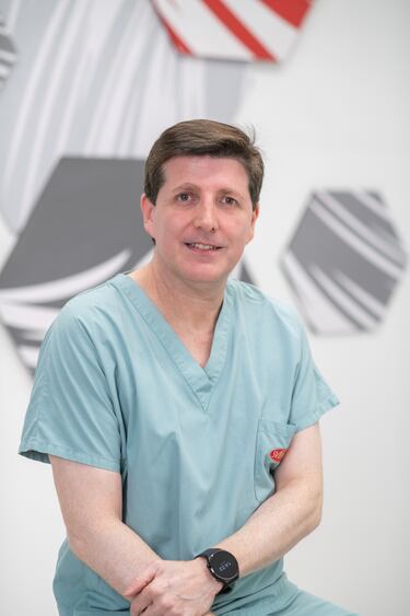 Ignacio Sevilla, experto en cirugía capilar, revela cuándo deberíamos preocuparnos por la caída del pelo: “Es el factor más fuerte”