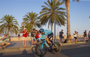 El ciclista Alejandro Valverde del Movistar Team ha hecho los 8 km en 10:03 minutos.