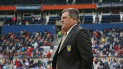 Miguel Herrera: “Siempre sufrimos los técnicos, pero nunca he visto que corran a un silbante”