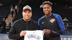Ronaldo promotes Valladolid at Madison Square Garden