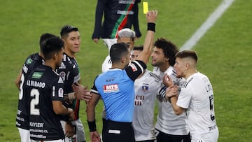 "Negligencia grave": Colo Colo critica la labor del árbitro Véjar