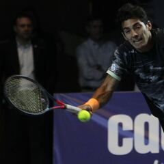 Garin avanza en París y tendrá duro rival en segunda ronda