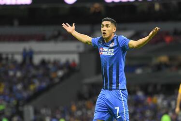 Uriel Antuna regresaría a la convocatoria de Cruz Azul