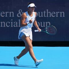 Jessica Bouzas, cada vez más a gusto en las pistas centrales