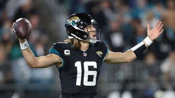 JACKSONVILLE, FLORIDA - DECEMBER 04: Trevor Lawrence #16 of the Jacksonville Jaguars reacts against the Cincinnati Bengals during the third quarter at EverBank Stadium on December 04, 2023 in Jacksonville, Florida.   Courtney Culbreath/Getty Images/AFP (Photo by Courtney Culbreath / GETTY IMAGES NORTH AMERICA / Getty Images via AFP)