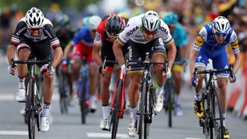 Cycling - The 104th Tour de France cycling race - The 212.5-km Stage 3 from Verviers, Belgium to Longwy, France - July 3, 2017 - Team Sunweb rider Michael Matthews of Australia and Bora-Hansgrohe rider Peter Sagan of Slovakia sprint towards the line. REUTERS/Christian Hartmann