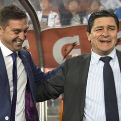 Diego Alonso revela que habló con Tena cuando lo buscó Chivas