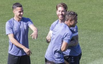 Risas y buen rollo en el entrenamiento del Real Madrid