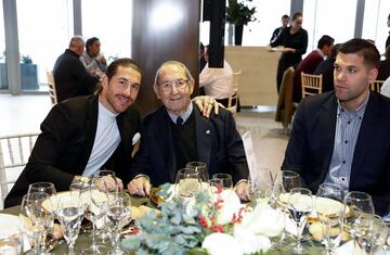 Sergio Ramos, Gento y Felipe Reyes. 
 