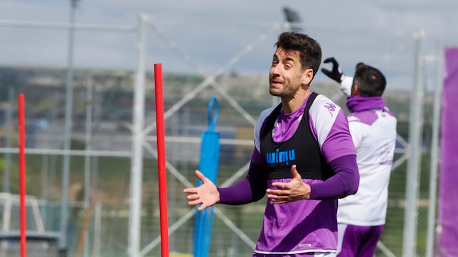 De la Hoz: “Estoy seguro de que al final el Oviedo estará ahí arriba”