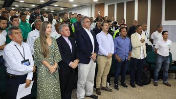 Varios exjugadores se gradúan como técnicos de fútbol en Cali