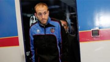 Juanlu, operado del peroné y del ligamento del tobillo