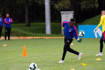 Iván Mauricio Arboleda,Eder Chaux, Aldair Quintana y Diego Novoa entrenan en la sede de la FCF bajo las dirección de Carlos Queiroz.